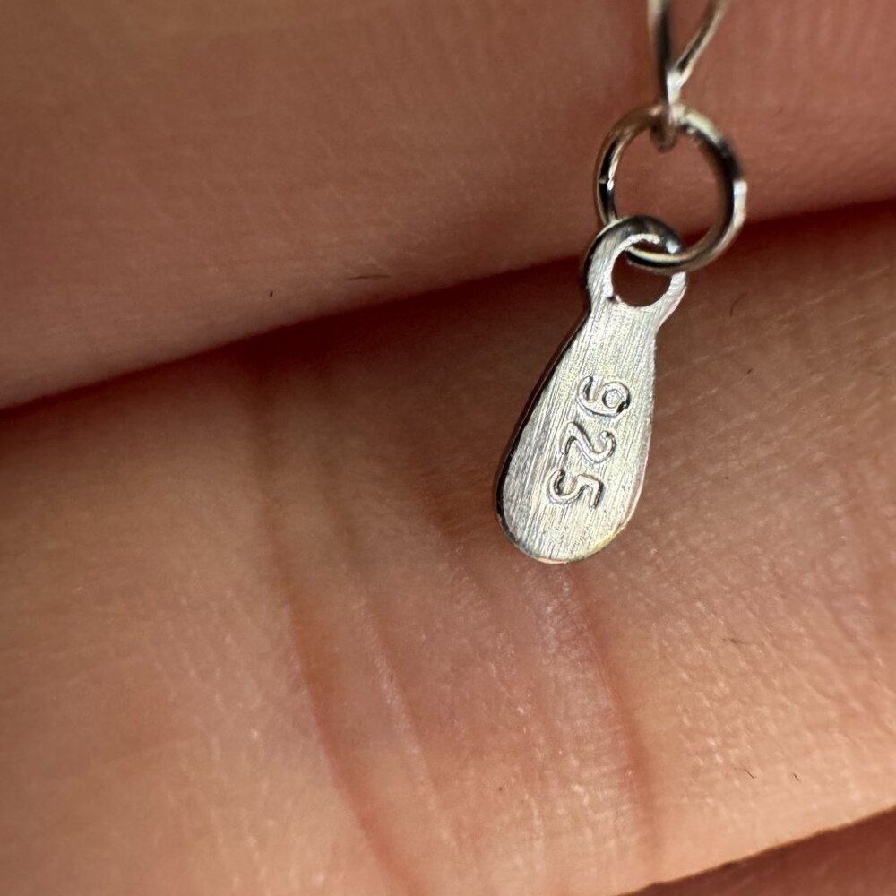 925 Sterling Silver Teardrop Pendant Necklace – Elegant Drop Design - Picture 6 of 10